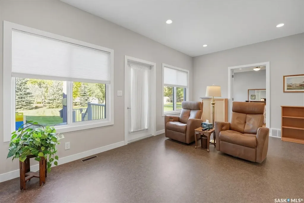 4005 3rd Avenue W Waldheim SK S0K 4R0