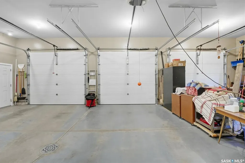 4005 3rd Avenue W Waldheim SK S0K 4R0