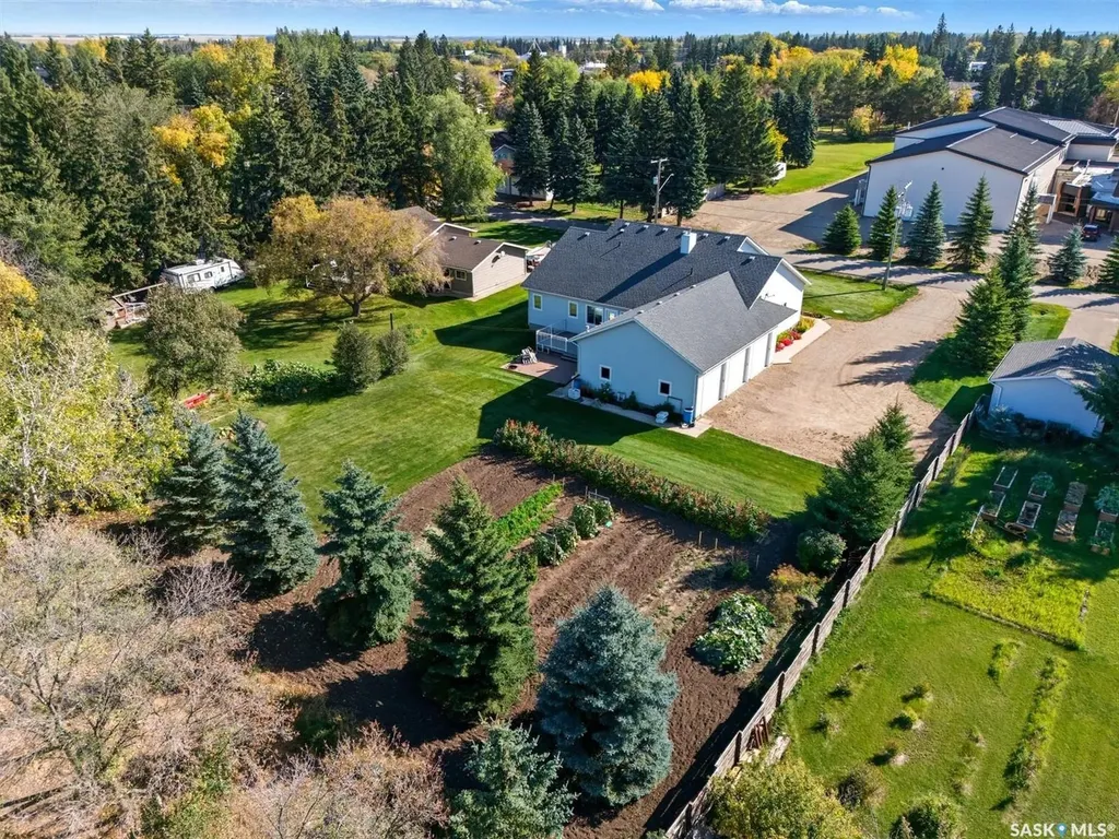 4005 3rd Avenue W Waldheim SK S0K 4R0