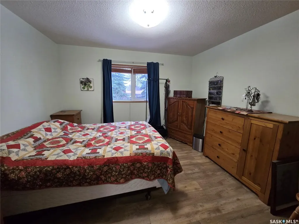 106 Alexander Bay Kipling SK S0G 2S0