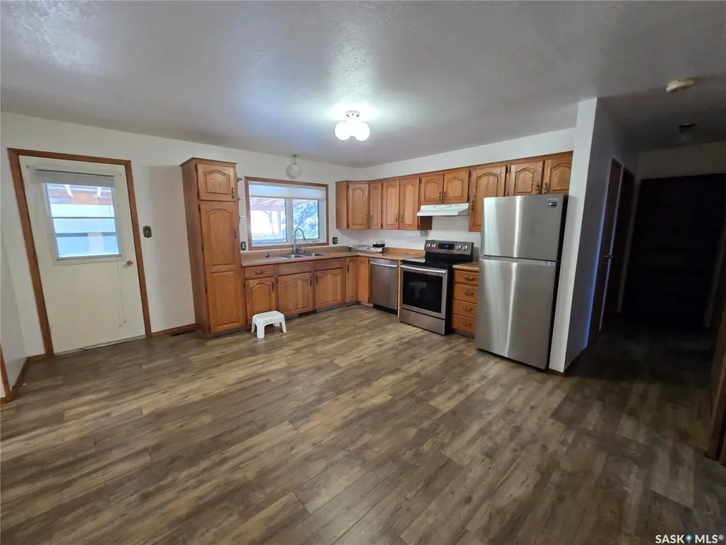 106 Alexander Bay Kipling SK S0G 2S0