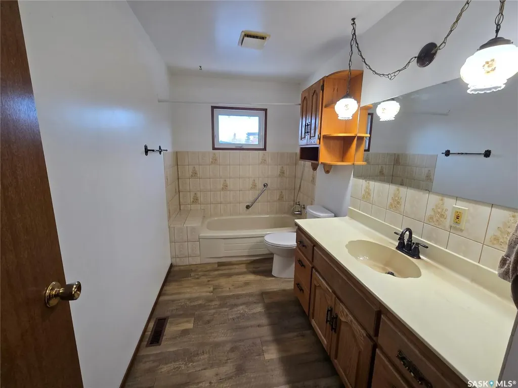 106 Alexander Bay Kipling SK S0G 2S0