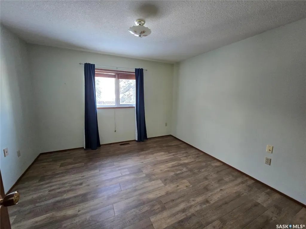 106 Alexander Bay Kipling SK S0G 2S0