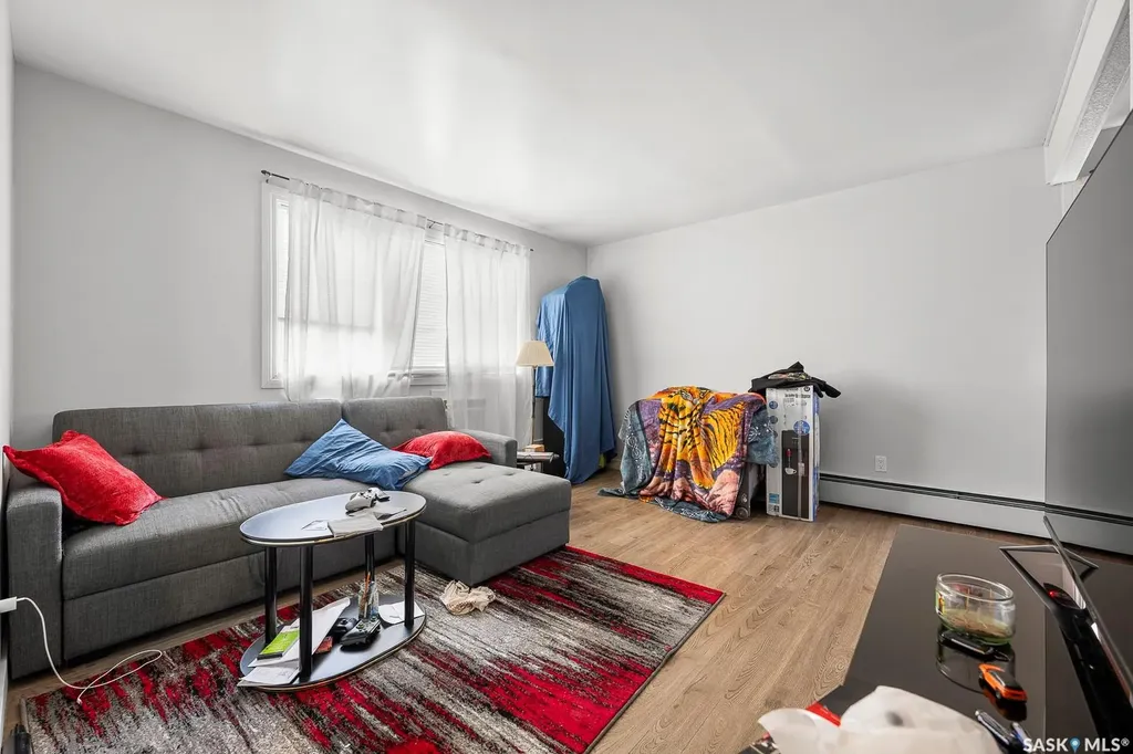 1560 Alexandra Street Regina SK S4T 4N9