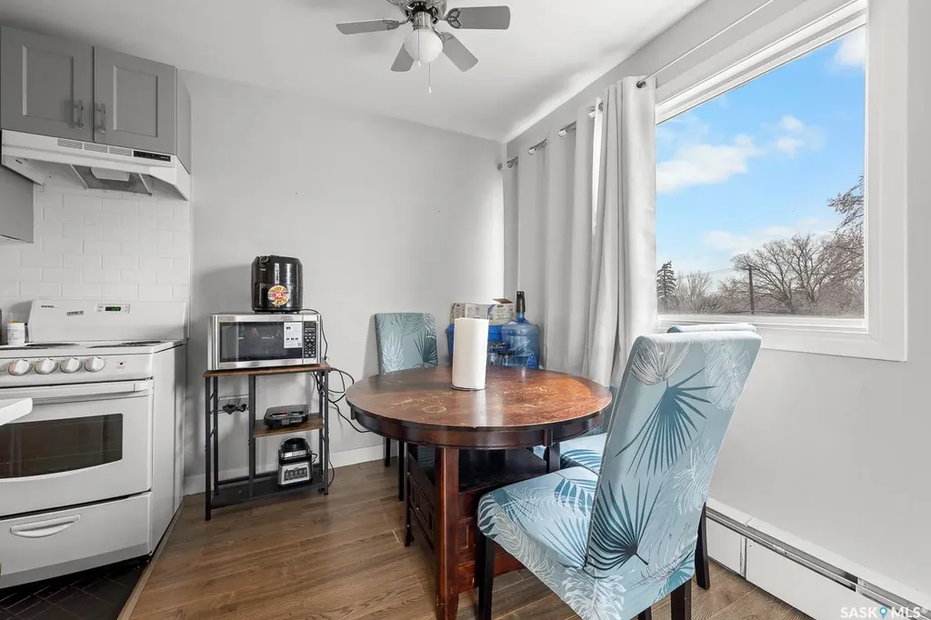 1560 Alexandra Street Regina SK S4T 4N9