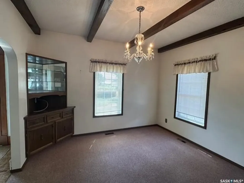 107 1st Avenue W Gravelbourg SK S0H 1X0