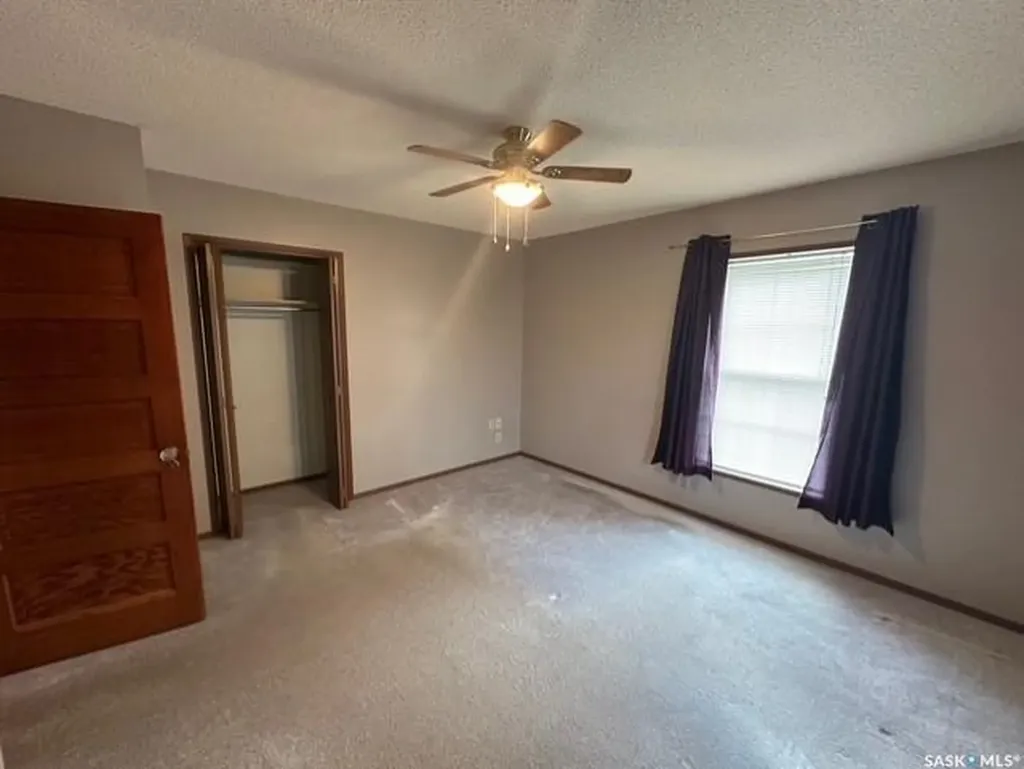 107 1st Avenue W Gravelbourg SK S0H 1X0