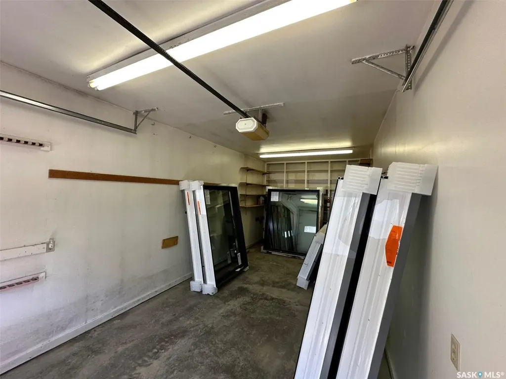 107 1st Avenue W Gravelbourg SK S0H 1X0