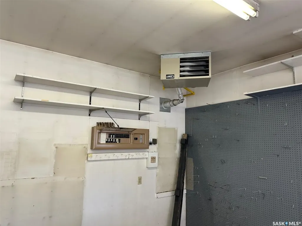 107 1st Avenue W Gravelbourg SK S0H 1X0