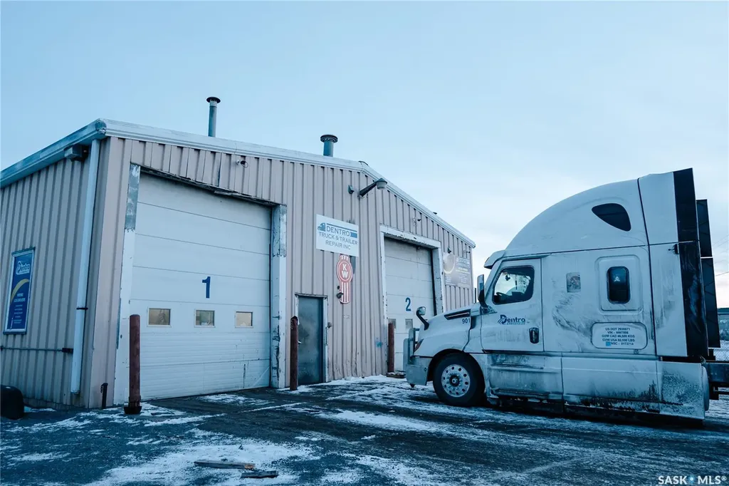 1155 Mackay Street Regina SK S4N 4X9