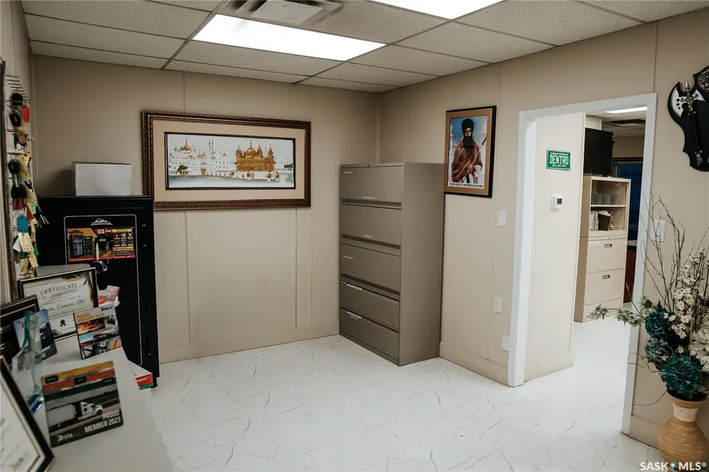 1155 Mackay Street Regina SK S4N 4X9