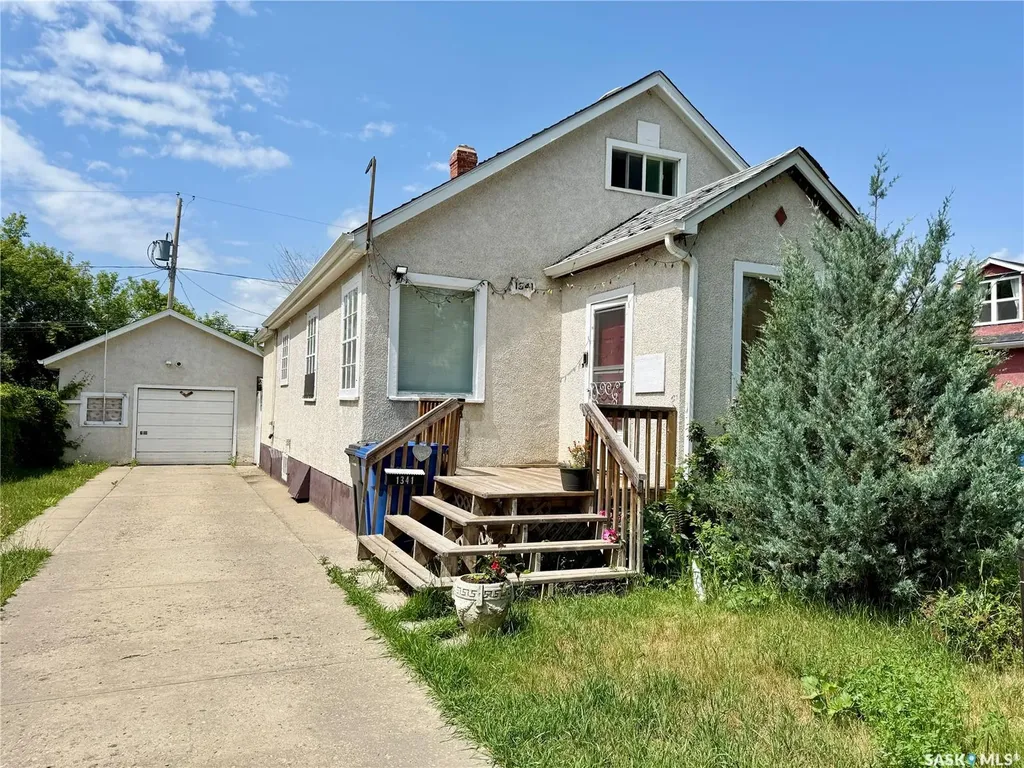 1341 105th Street North Battleford SK S9A 1T1