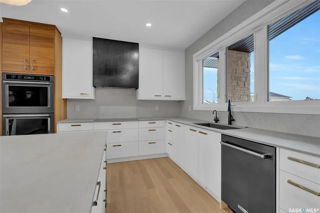 8267 Wascana Gardens Point Regina SK S4V 1G8