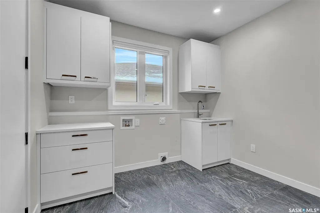 8267 Wascana Gardens Point Regina SK S4V 1G8