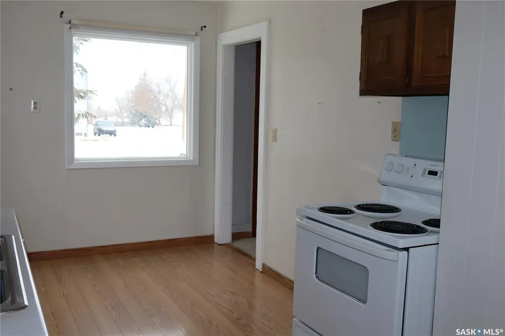 102 1st Avenue E Coronach SK S0H 0Z0