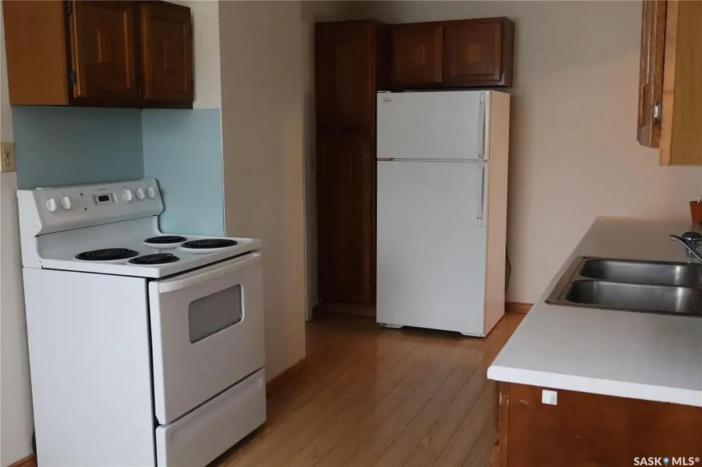 102 1st Avenue E Coronach SK S0H 0Z0