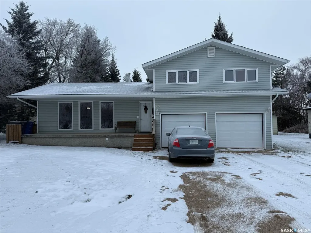 714 2nd Avenue N Annaheim SK S0K 0G0