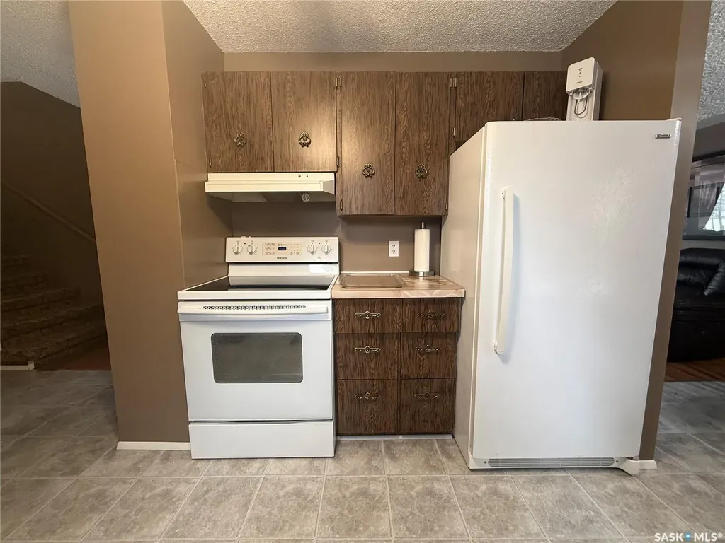 714 2nd Avenue N Annaheim SK S0K 0G0