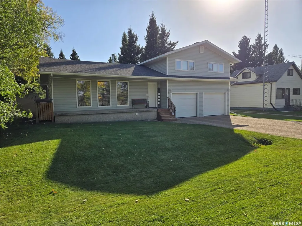 714 2nd Avenue N Annaheim SK S0K 0G0