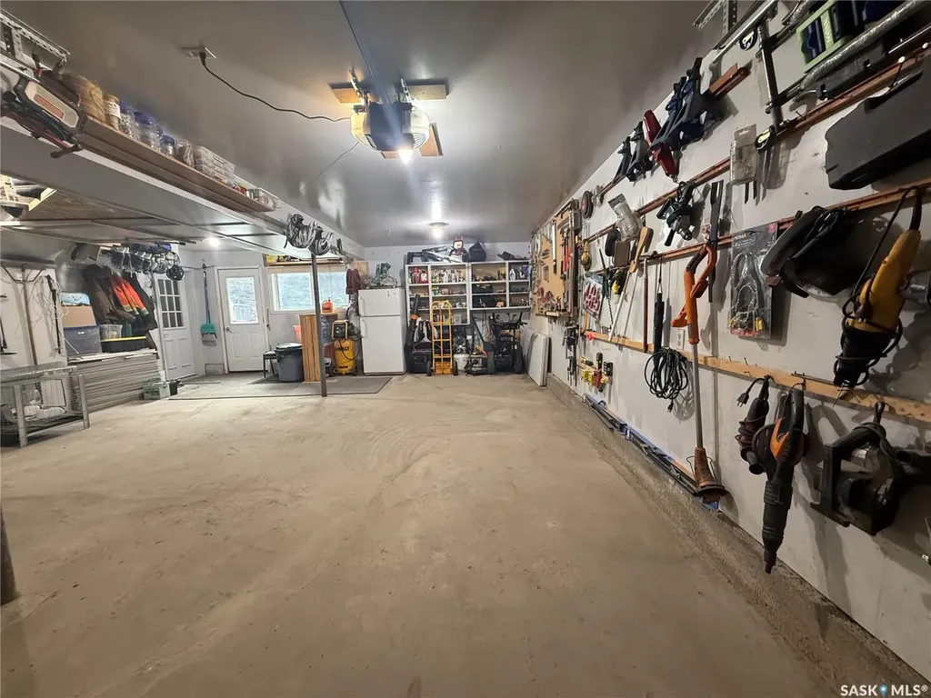 714 2nd Avenue N Annaheim SK S0K 0G0