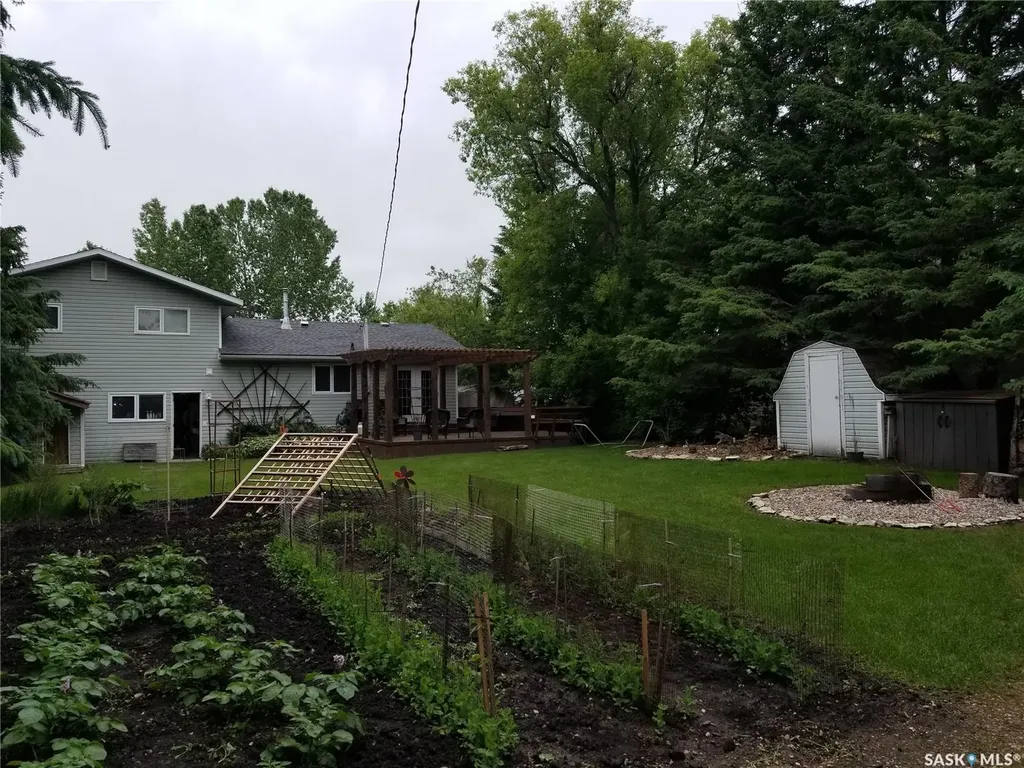 714 2nd Avenue N Annaheim SK S0K 0G0