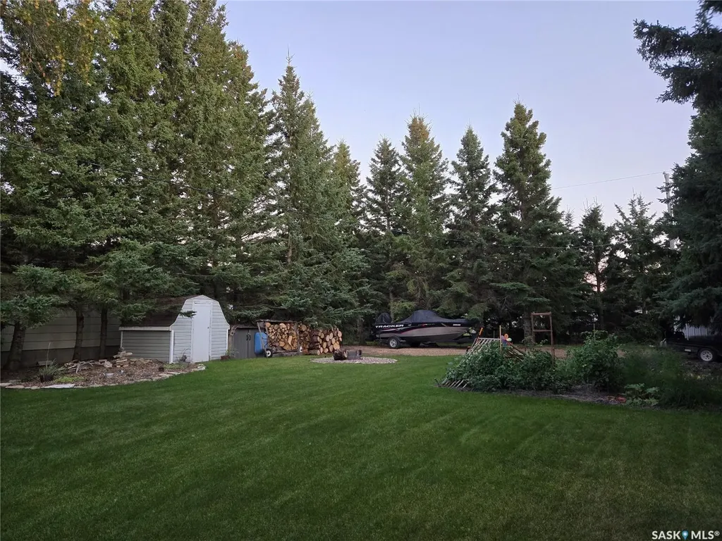 714 2nd Avenue N Annaheim SK S0K 0G0