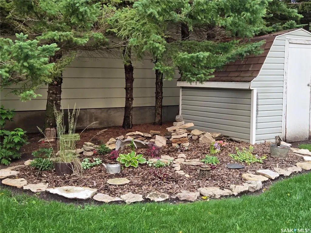 714 2nd Avenue N Annaheim SK S0K 0G0