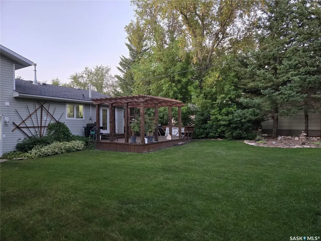 714 2nd Avenue N Annaheim SK S0K 0G0