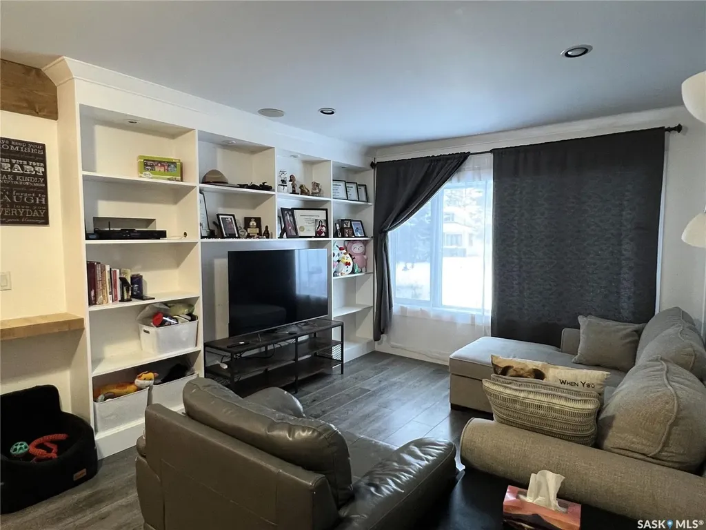 415 3rd Street W Meadow Lake SK S9X 1C8