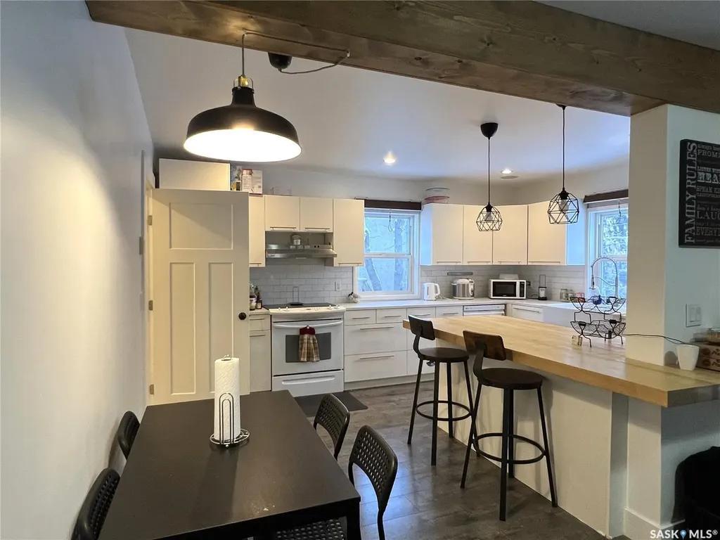 415 3rd Street W Meadow Lake SK S9X 1C8