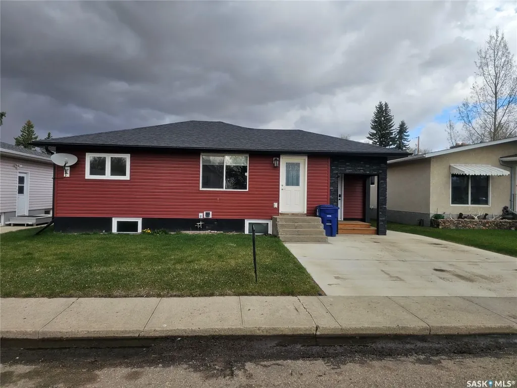373 2nd Avenue W Unity SK S0K 4L0