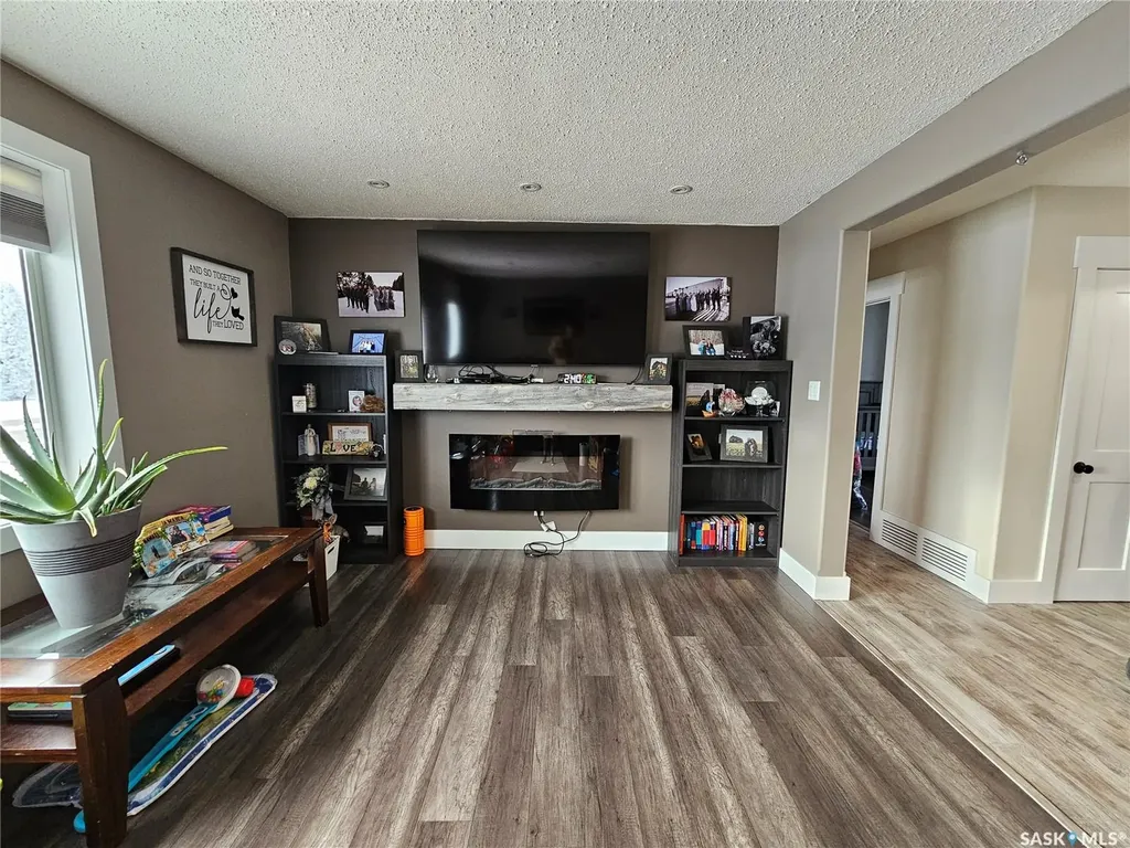 373 2nd Avenue W Unity SK S0K 4L0