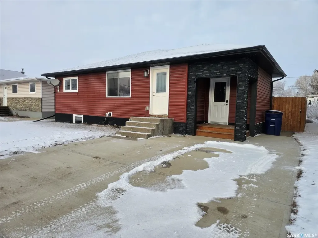 373 2nd Avenue W Unity SK S0K 4L0