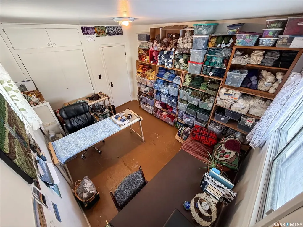 610 Railway Street Eastend SK S0N 0T0