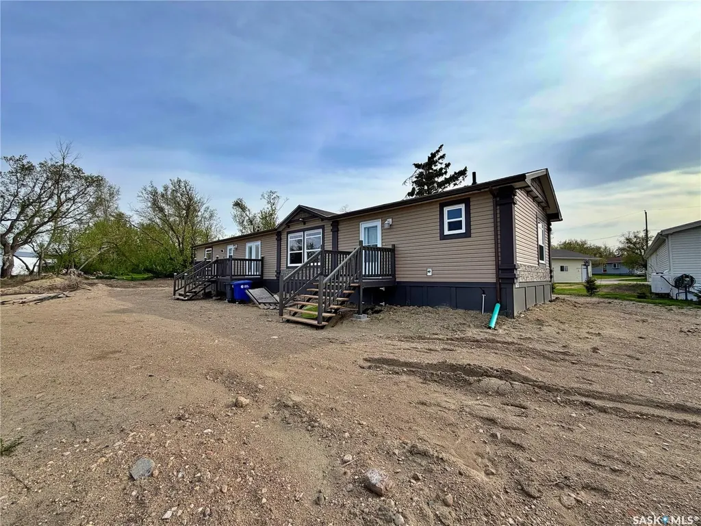 615 King Street Wapella SK S0G 4Z0