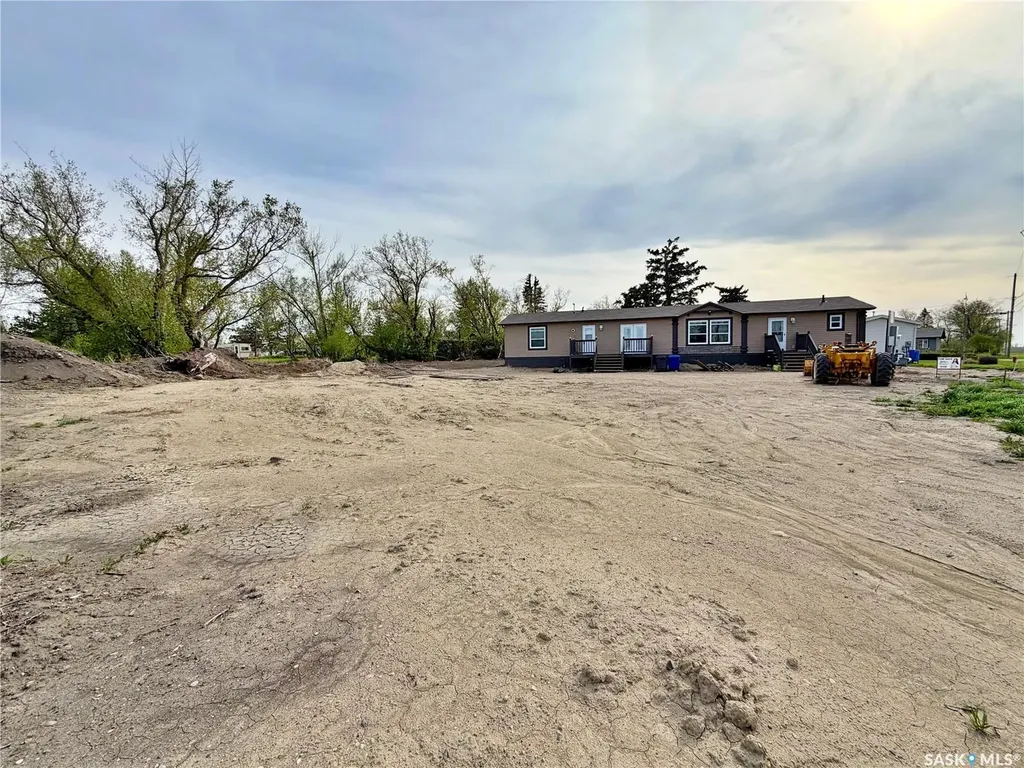 615 King Street Wapella SK S0G 4Z0