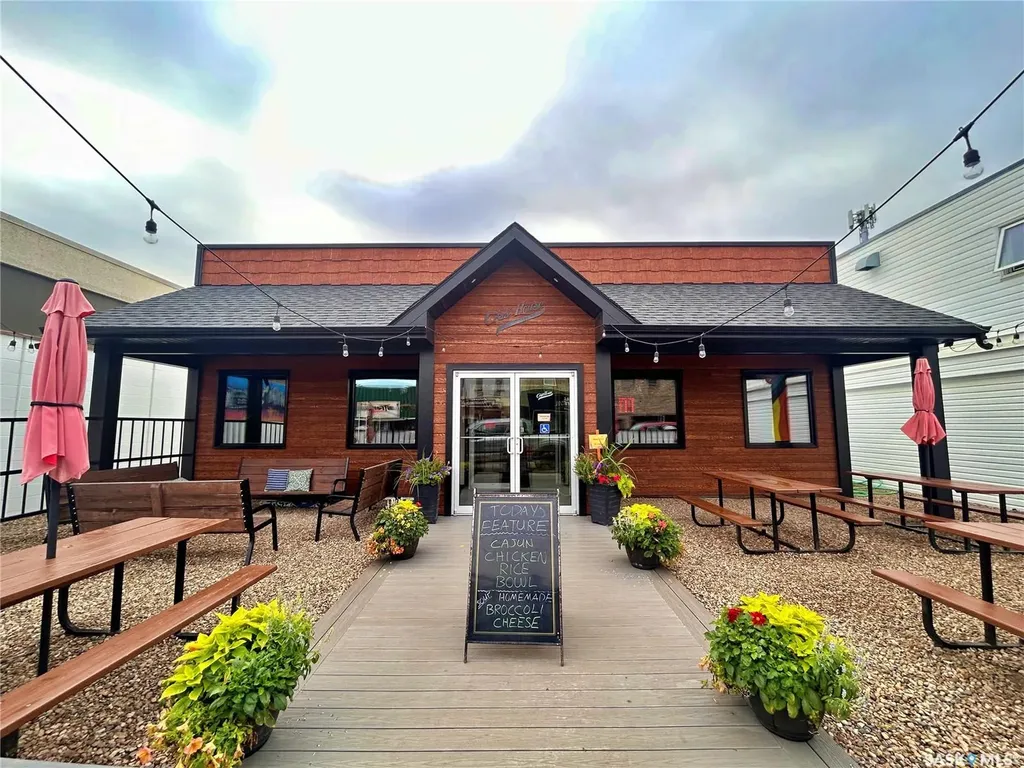 619 Main Street Moosomin SK S0G 3N0