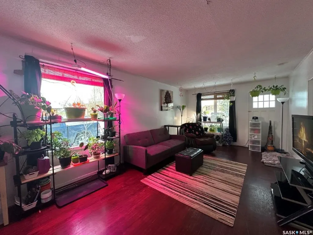 113 4th Avenue E Kindersley SK S0L 1S0
