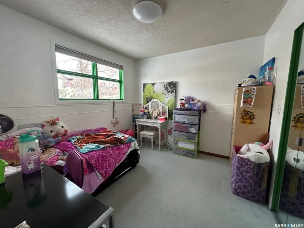 113 4th Avenue E Kindersley SK S0L 1S0