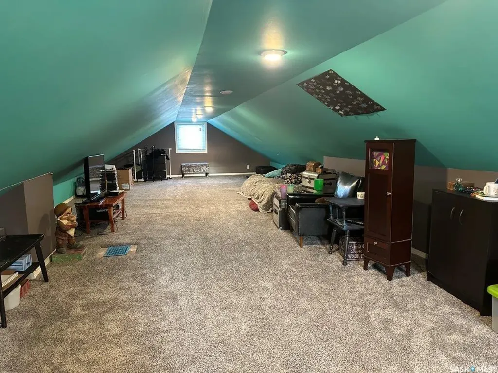 113 4th Avenue E Kindersley SK S0L 1S0