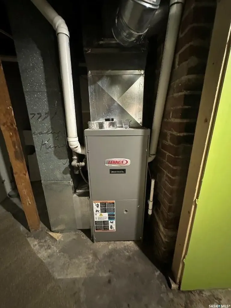 113 4th Avenue E Kindersley SK S0L 1S0