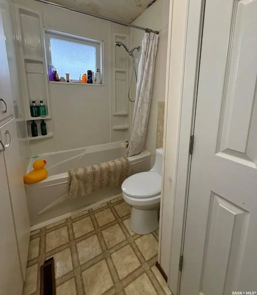 30 West Road Kindersley SK S0L 1S0