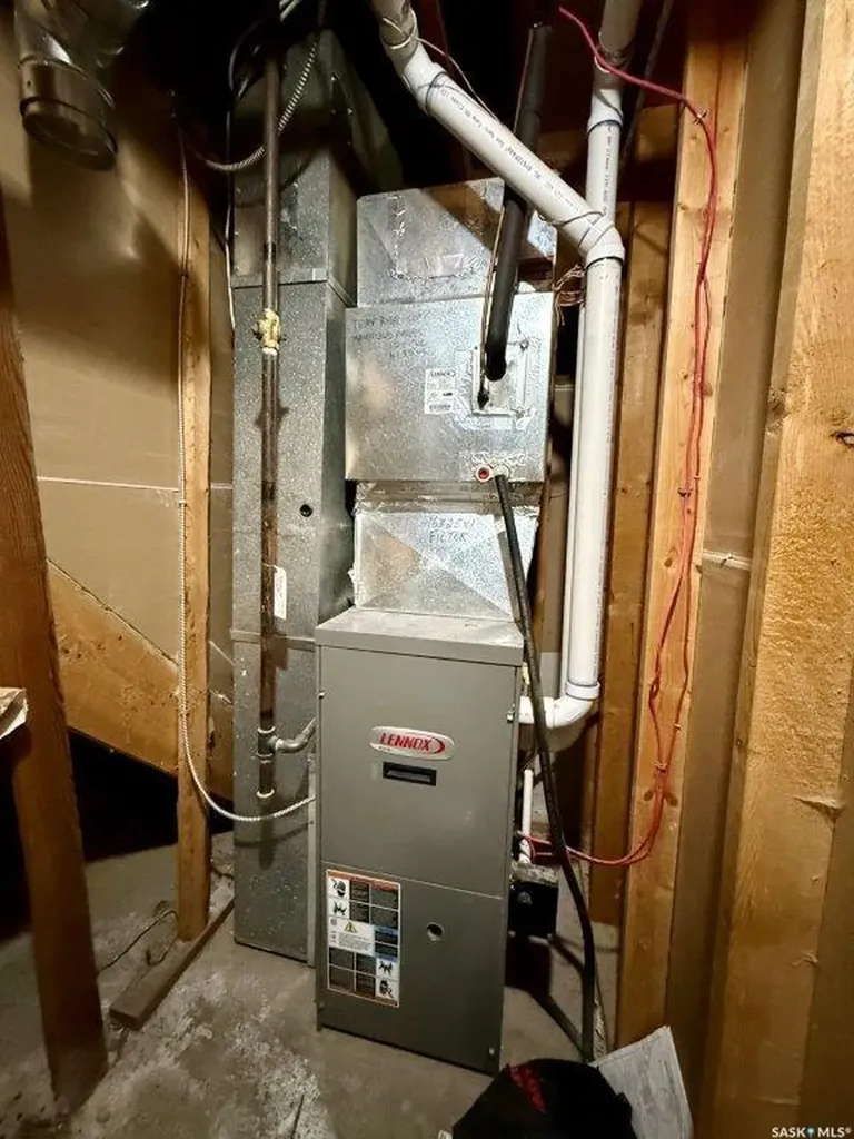 30 West Road Kindersley SK S0L 1S0