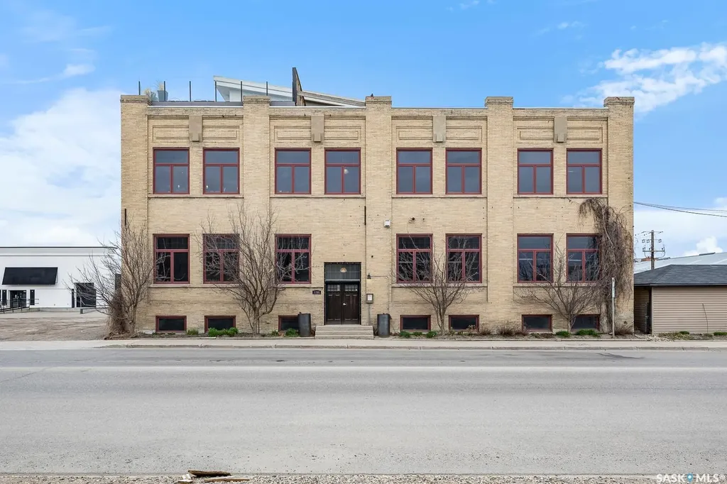 1708 8th Avenue Regina SK S4R 1E7