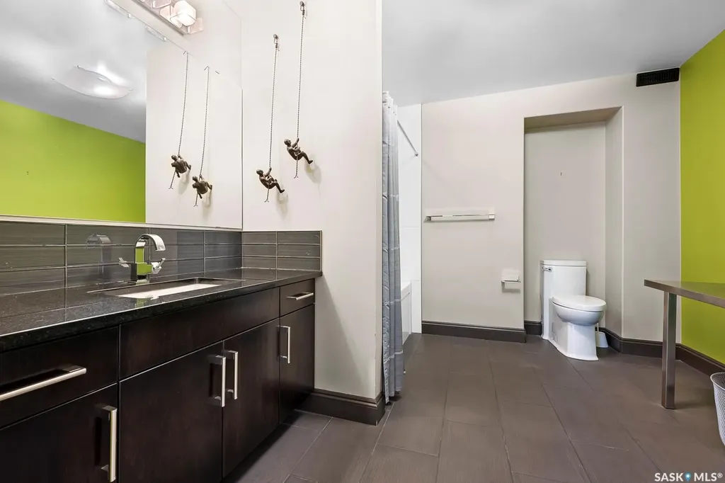 1651 Anson Road Regina SK S4P 1B8