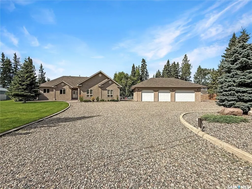 3 Karen Place Candle Lake SK S0J 3E0