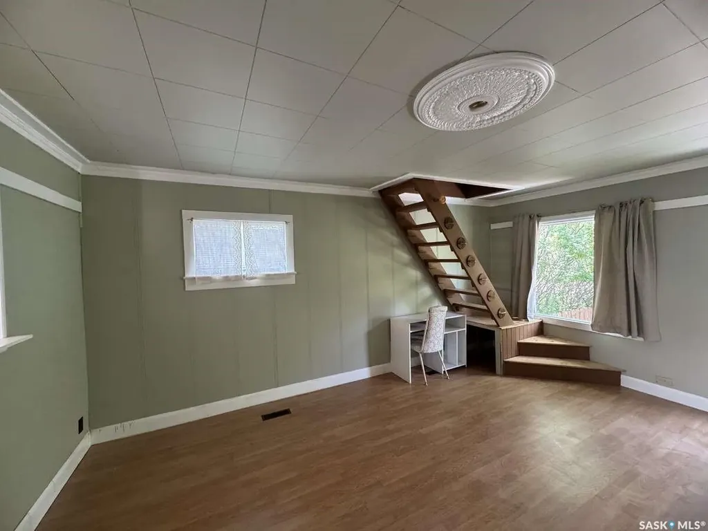 114 3rd Avenue Climax SK S0N 0N0