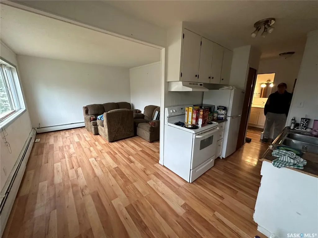 113 3rd Street E St. Walburg SK S0M 0E2