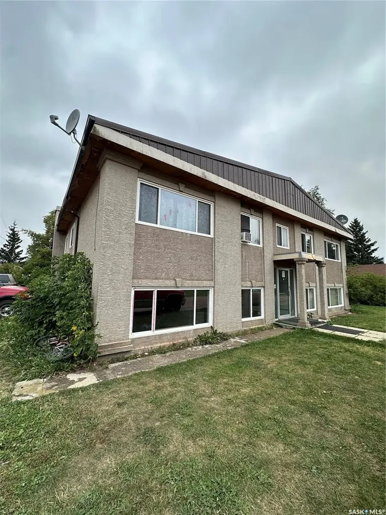 113 3rd Street E St. Walburg SK S0M 0E2