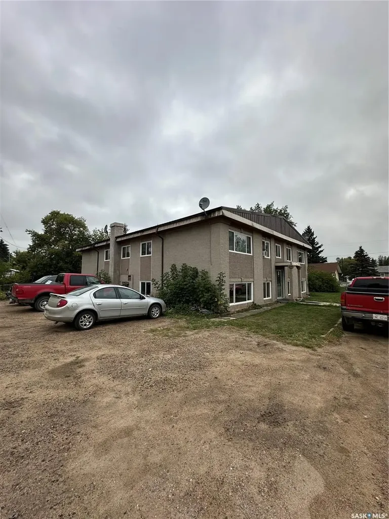 113 3rd Street E St. Walburg SK S0M 0E2